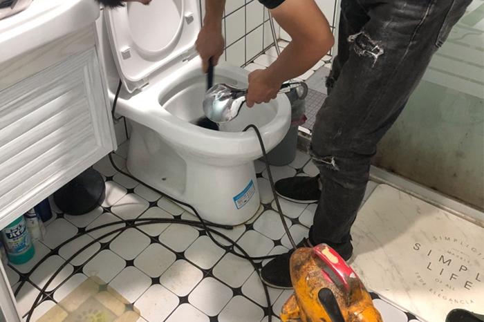 豆河镇马桶堵塞自己疏通还是找师傅？专业上门服务让你省时更省心